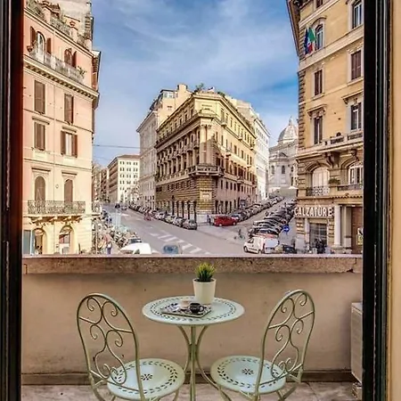 Cavour Colosseum Comfor Lägenhet *